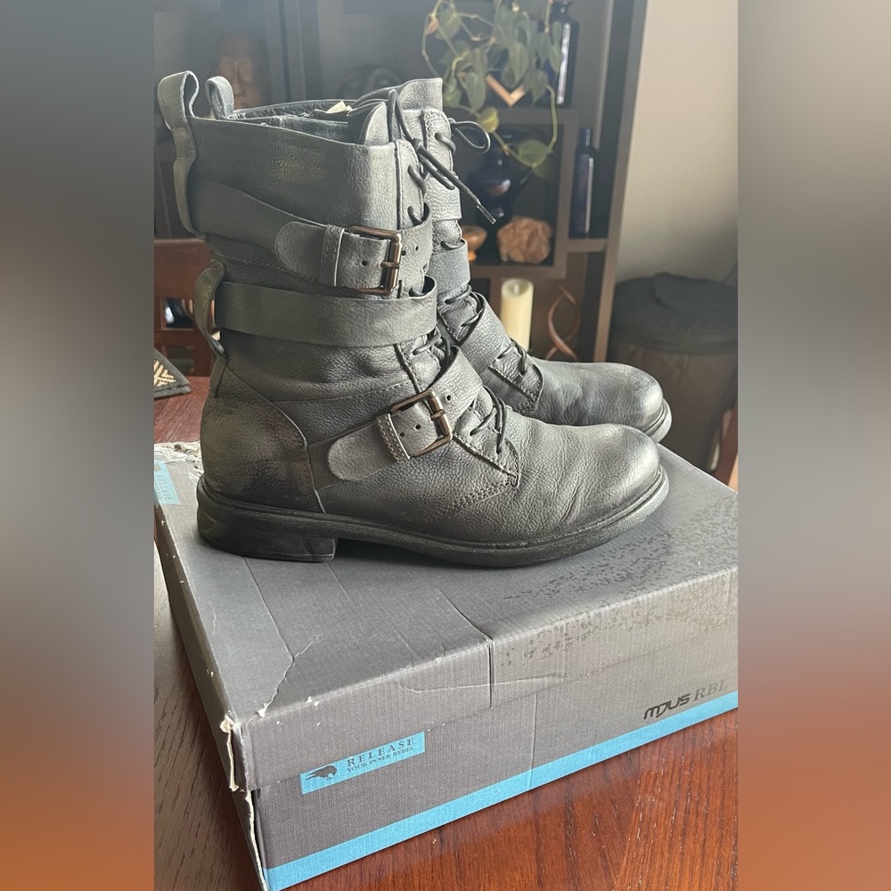 MJUS RBL Men’s ART.305206 Leather Boots Sz 42 in LAPIS (Grey) like new condition - Picture 2 of 16